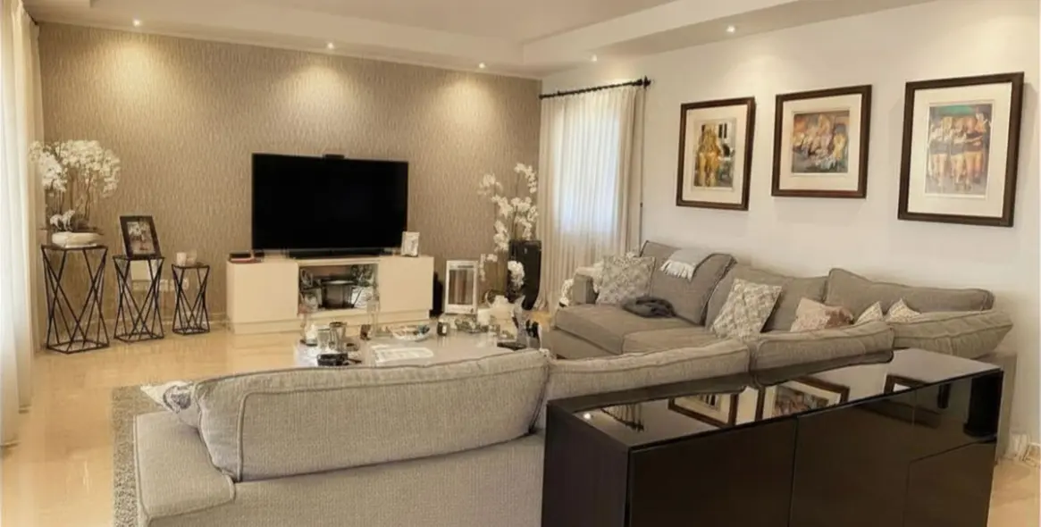 Venta de villa independiente en Estepona 11