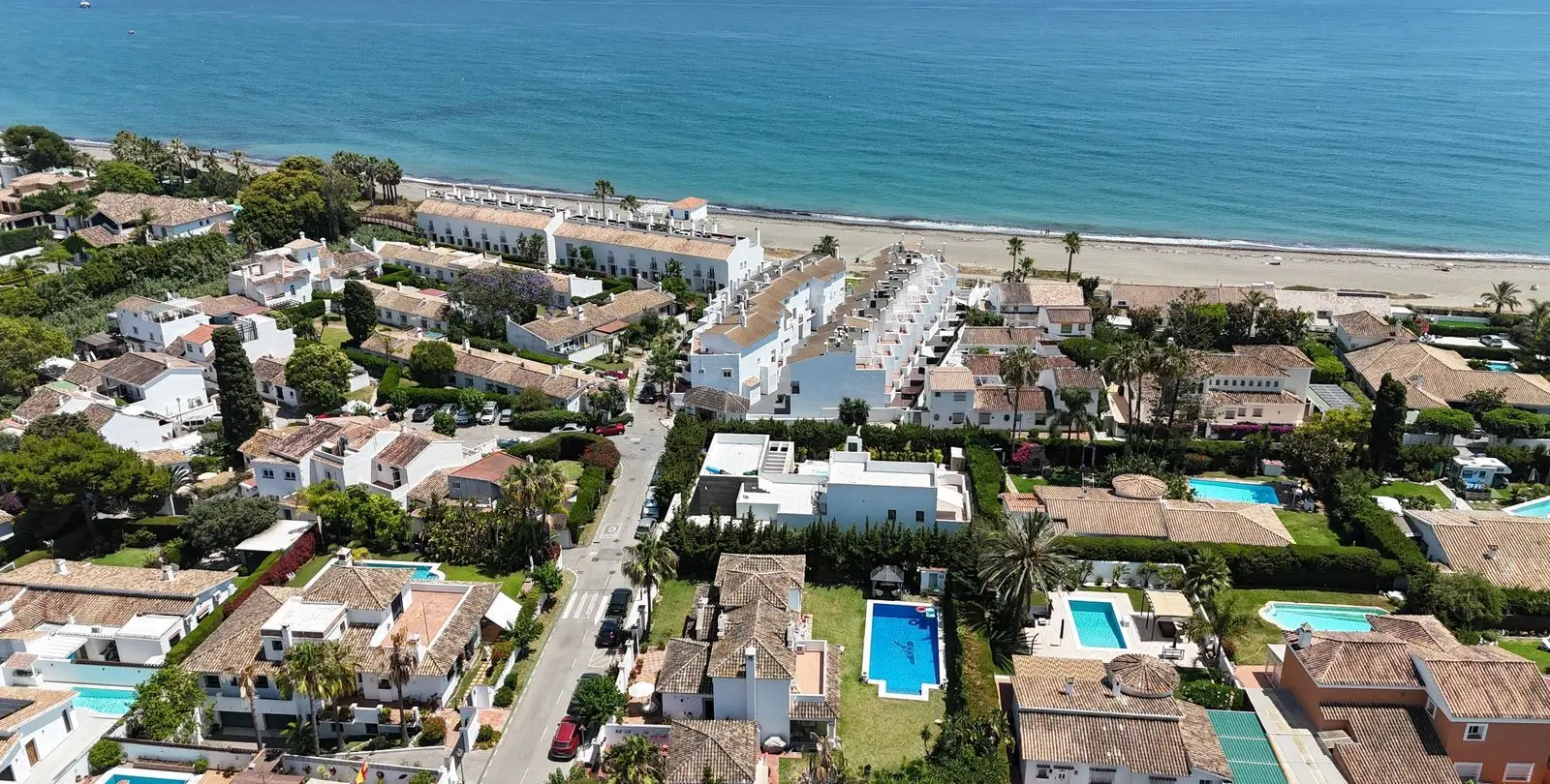Продажа  отдельно стоящей виллы в Estepona 5
