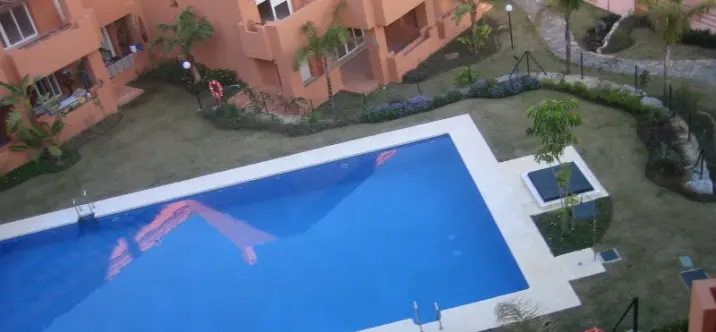 Long-term rent of penthouse in Estepona 3