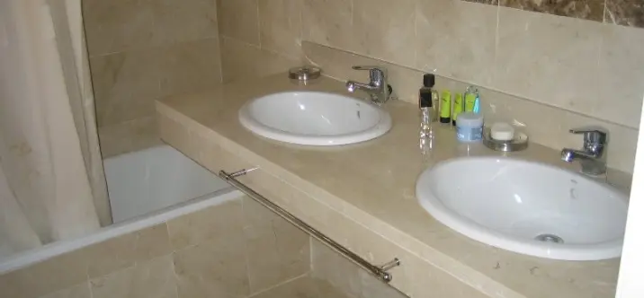 Long-term rent of penthouse in Estepona 4