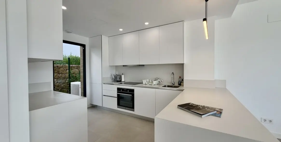 Long-term rent of semi-detached house in Atalaya 5