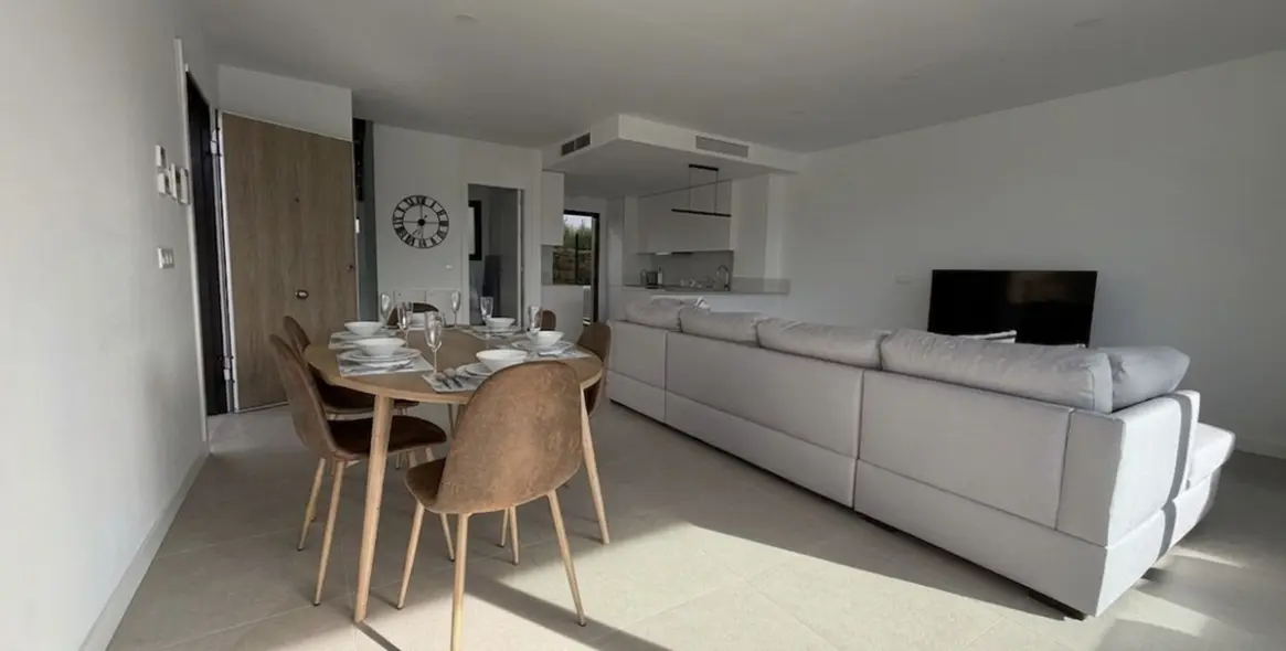 Long-term rent of semi-detached house in Atalaya 9