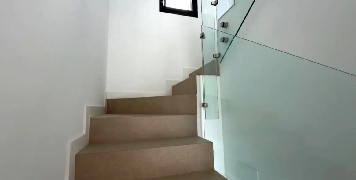 Long-term rent of semi-detached house in Atalaya 13