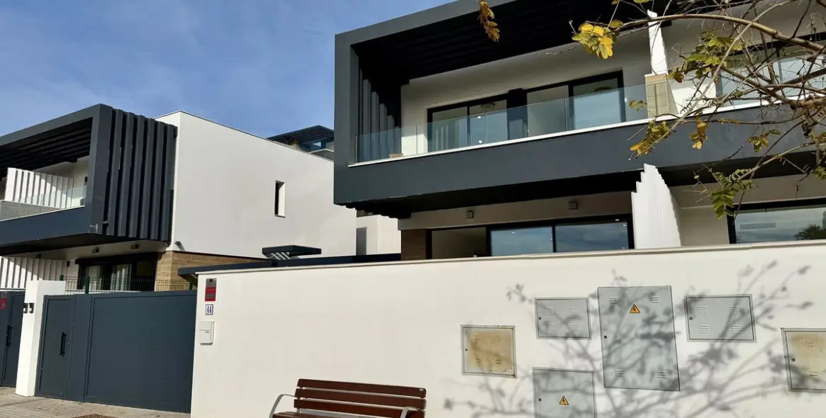 Long-term rent of semi-detached house in Atalaya 28