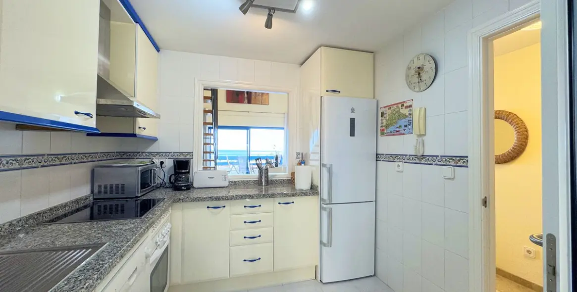 Sale of penthouse in La Duquesa 18