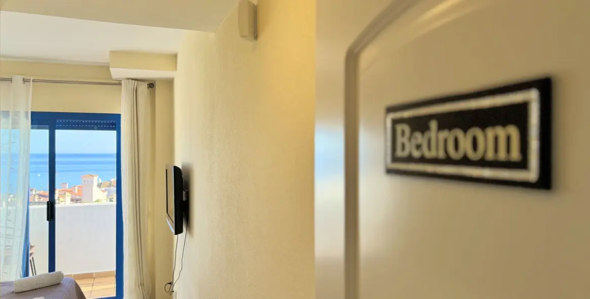 Sale of penthouse in La Duquesa 19