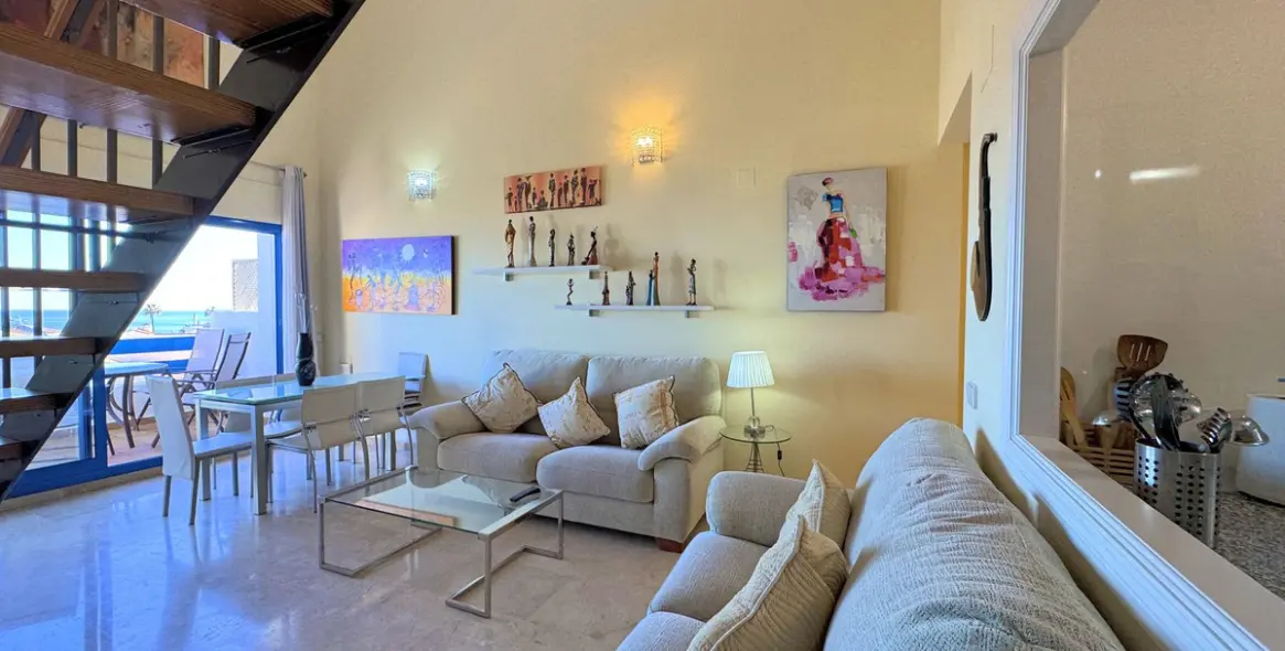 Sale of penthouse in La Duquesa 28