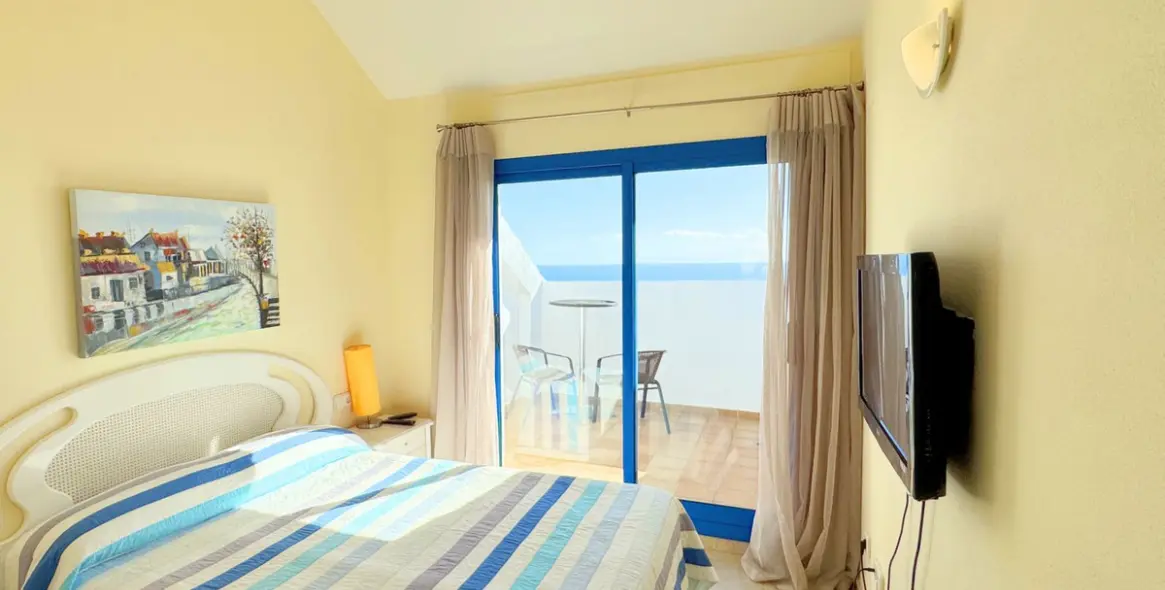 Sale of penthouse in La Duquesa 29