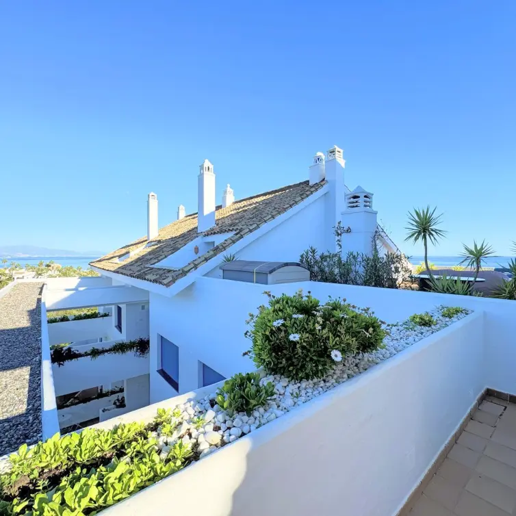 Sale of penthouse in La Duquesa