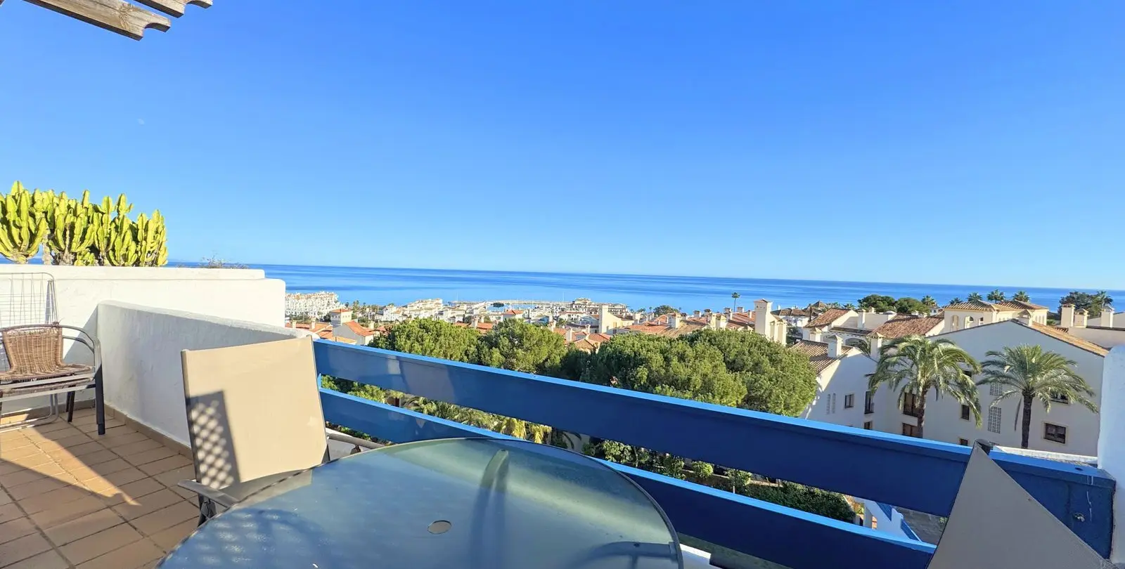Venta de ático en La Duquesa 11