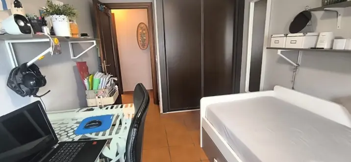 Sale of middle floor apartment in Fuengirola 4