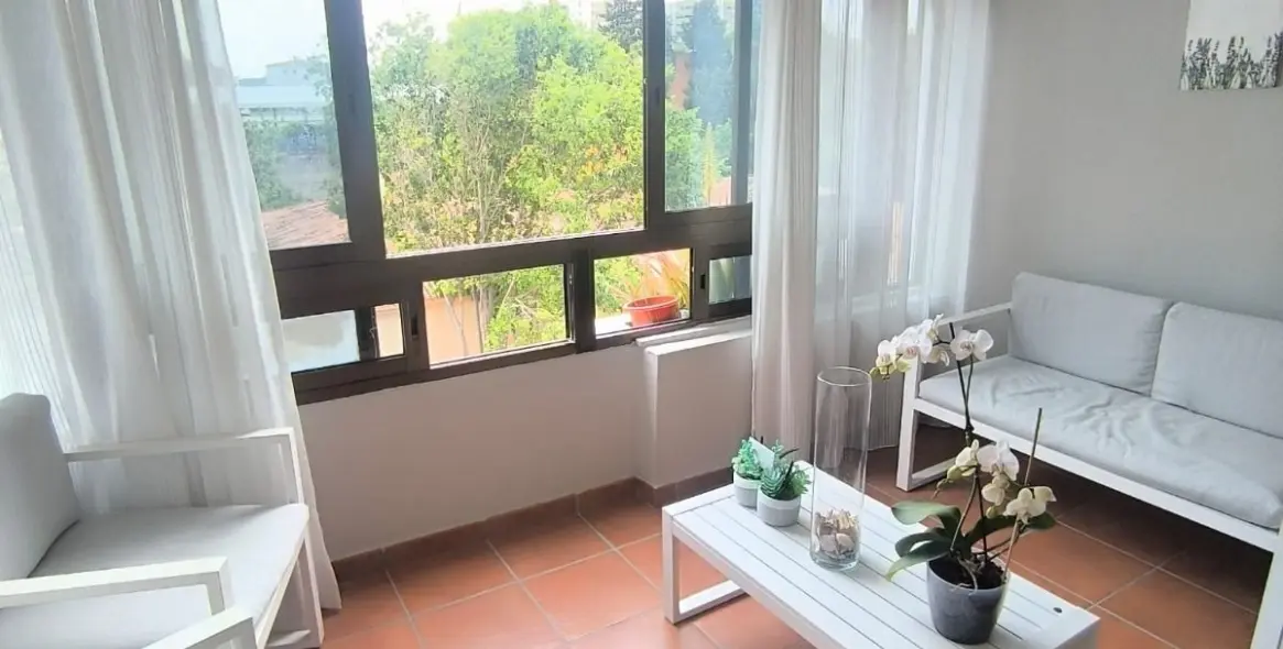 Sale of middle floor apartment in Fuengirola 15