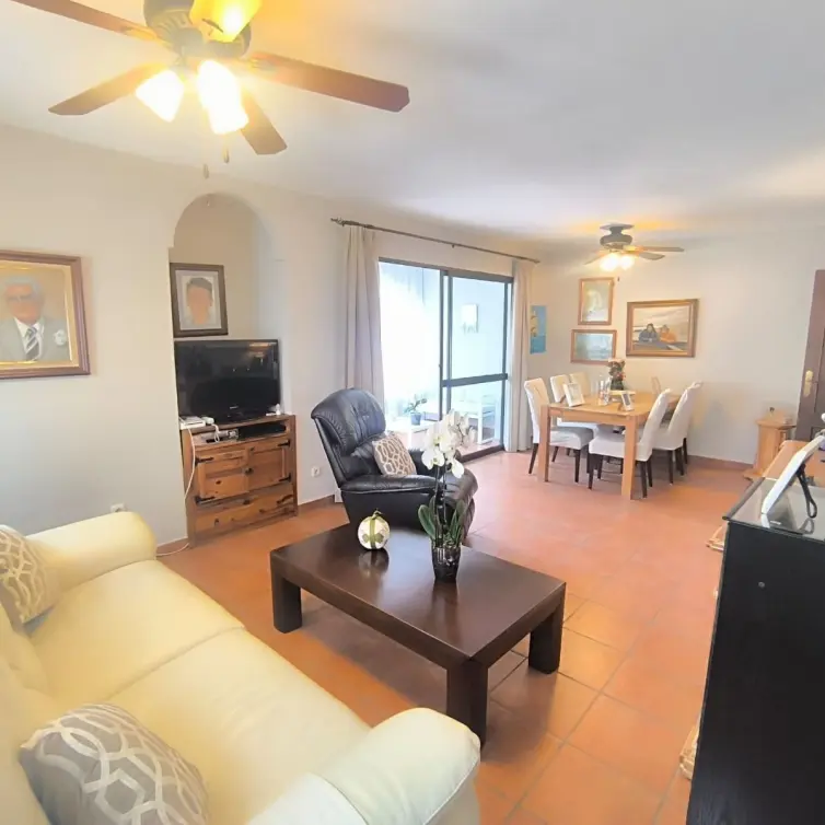 Venta de apartamento en planta media en Fuengirola