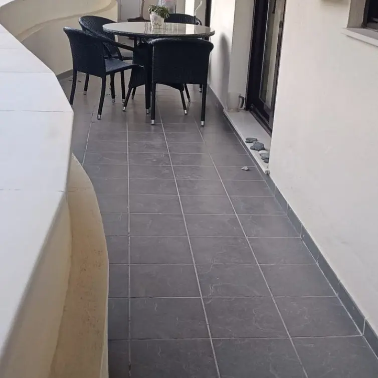 Venta de apartamento en planta baja en Estepona