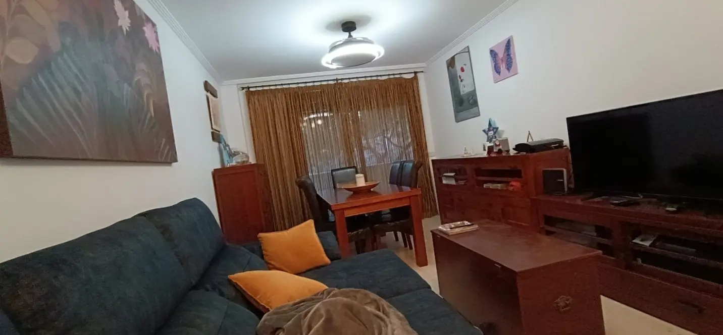 Venta de apartamento en planta baja en Estepona 2
