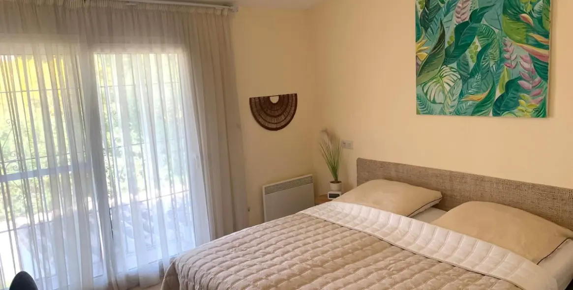 Sale of semi-detached house in Estepona 11