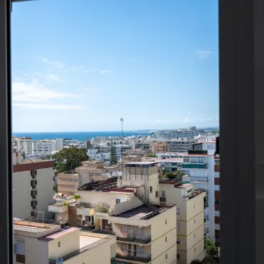 Продажа апартаментов на среднем этаже в Marbella