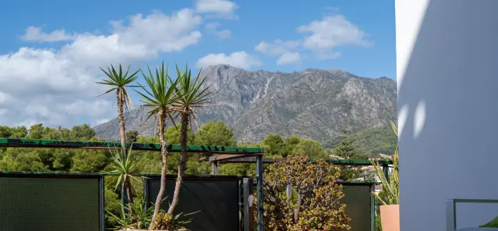 Продажа апартаментов на среднем этаже в Marbella 2