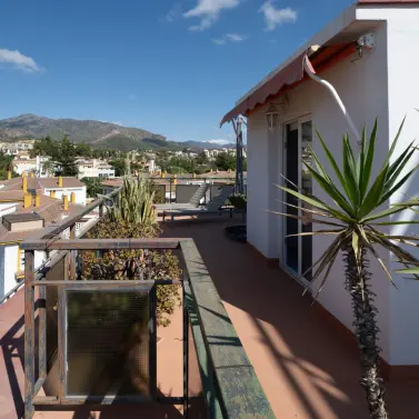 Продажа апартаментов на среднем этаже в Marbella