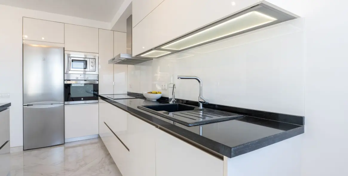 Продажа апартаментов на среднем этаже в Marbella 12