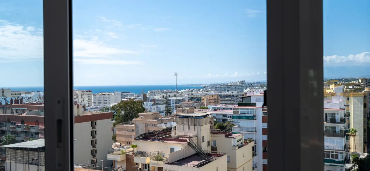 Продажа апартаментов на среднем этаже в Marbella 0