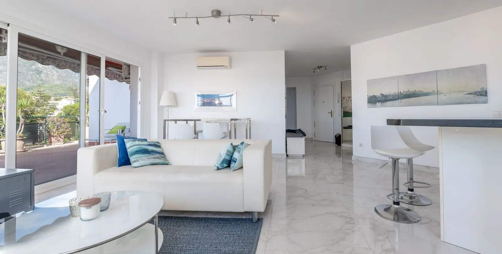 Продажа апартаментов на среднем этаже в Marbella 11
