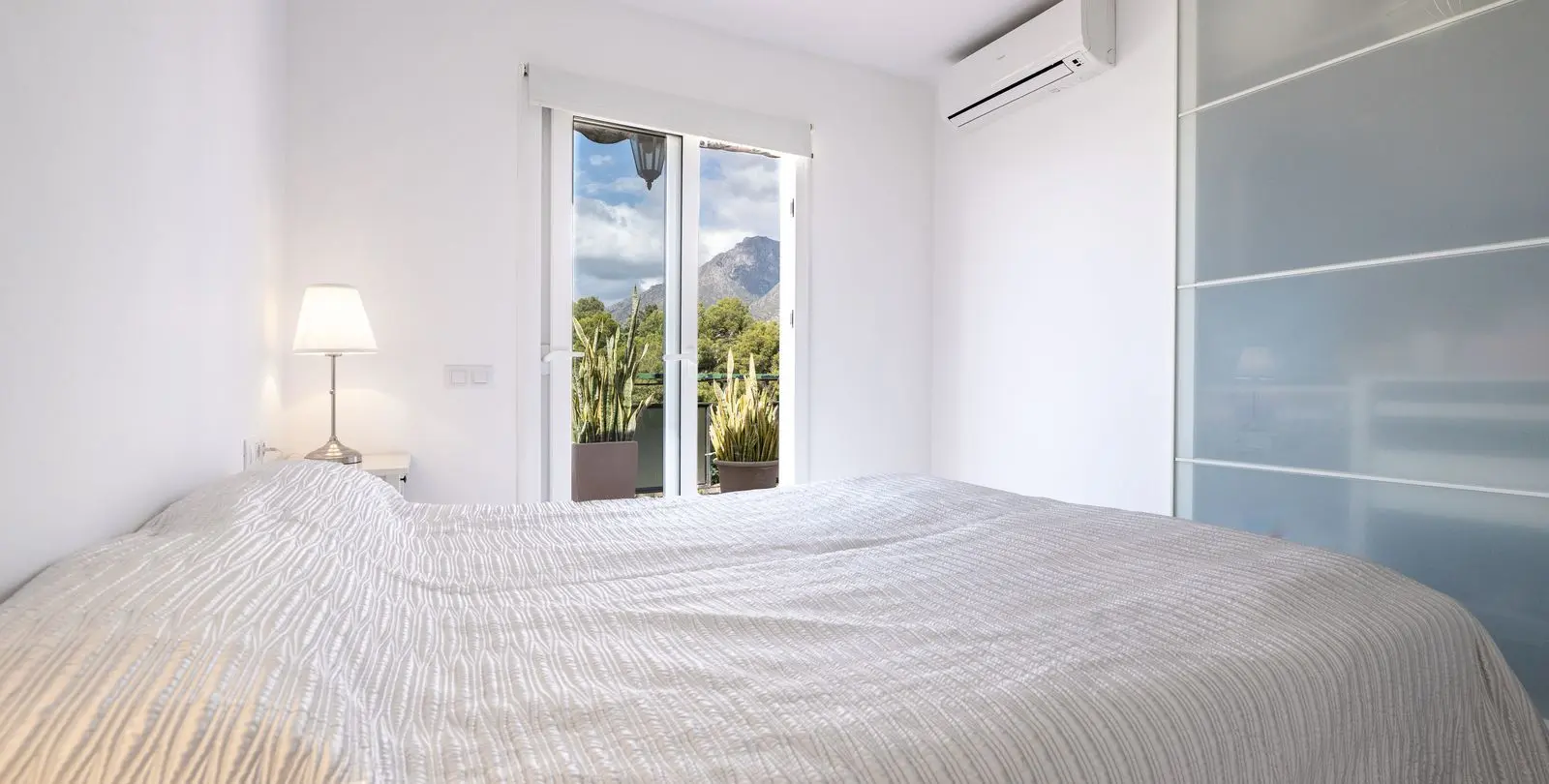 Продажа апартаментов на среднем этаже в Marbella 22