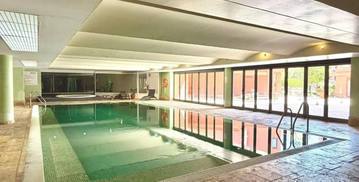 Sale of middle floor apartment in Estepona 22