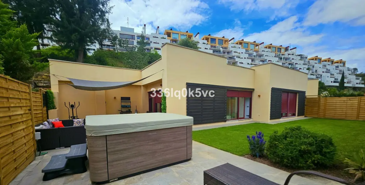 Sale of detached villa in Benahavís 1