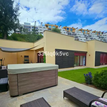 Sale of detached villa in Benahavís