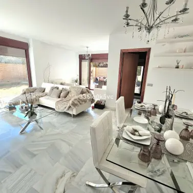 Sale of detached villa in Benahavís