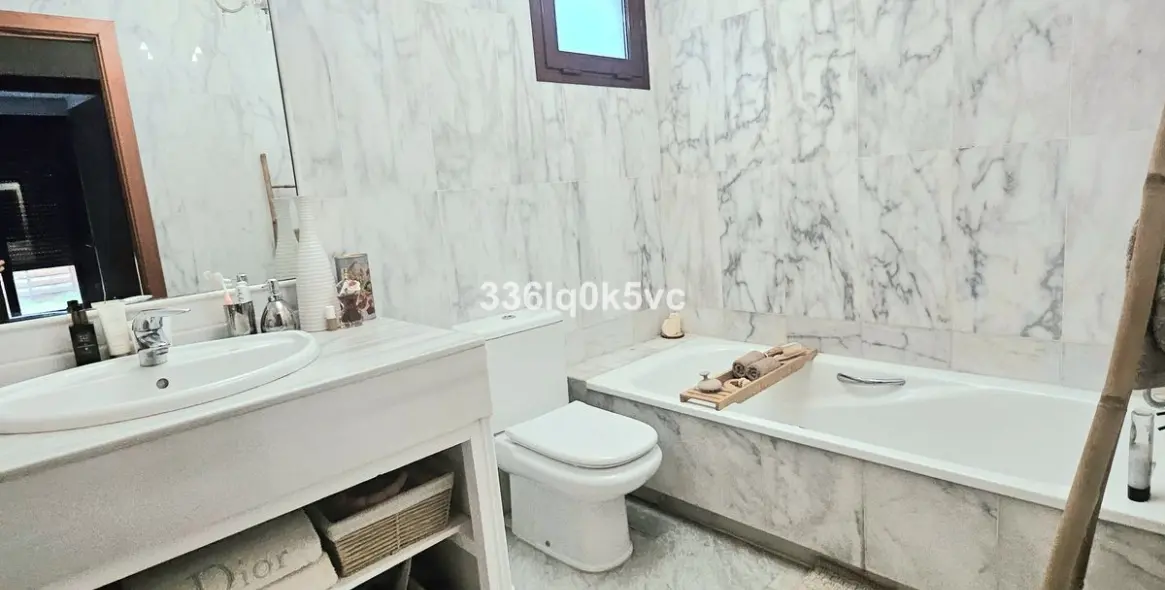 Sale of detached villa in Benahavís 17