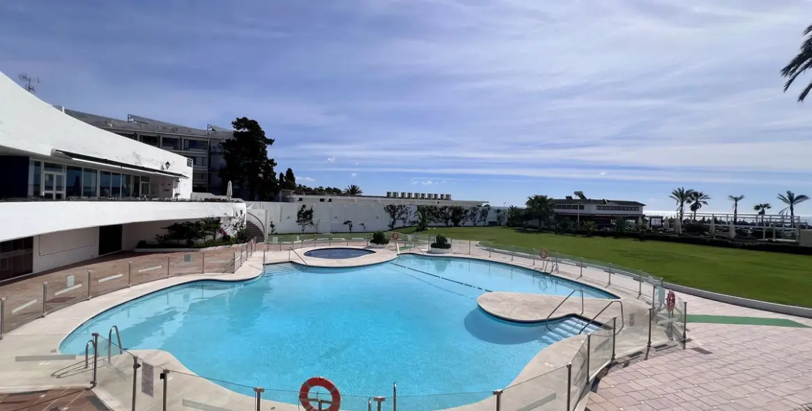 Продажа таунхауса в New Golden Mile 25