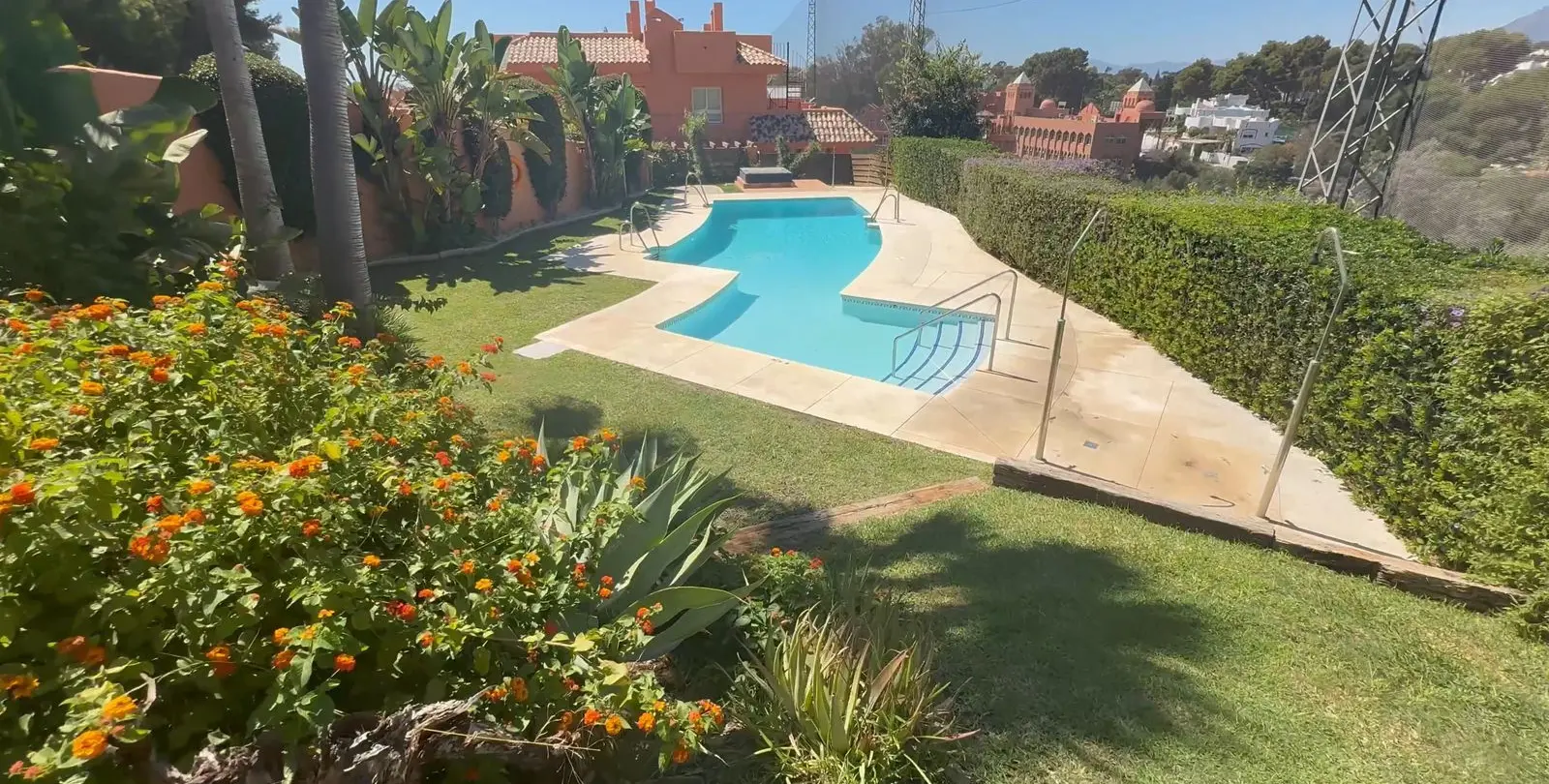 Venta de adosado en Cabopino 32