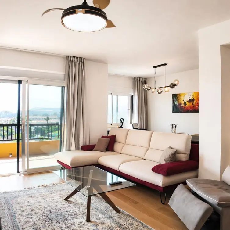 Venta de apartamento en planta media en San Pedro de Alcántara