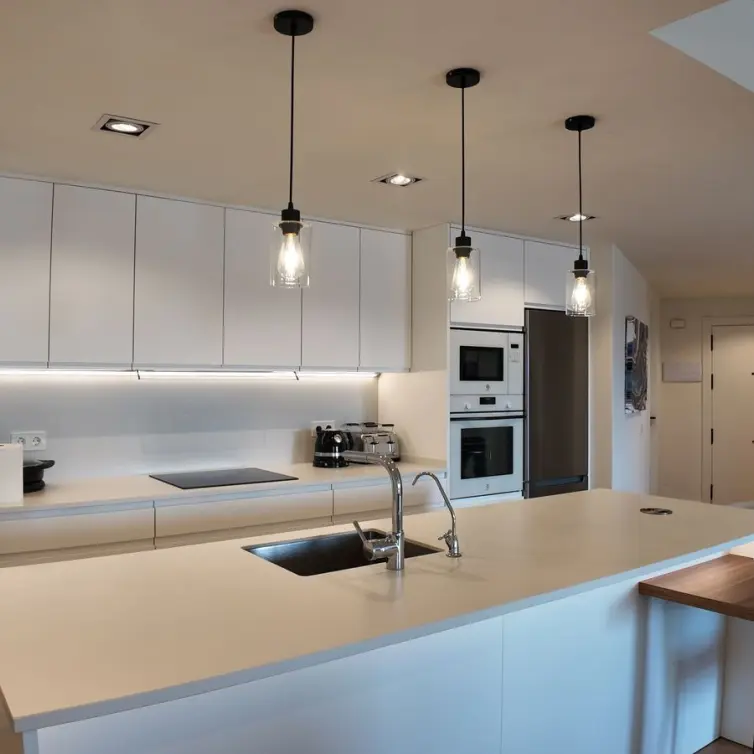 Venta de apartamento en planta media en San Pedro de Alcántara