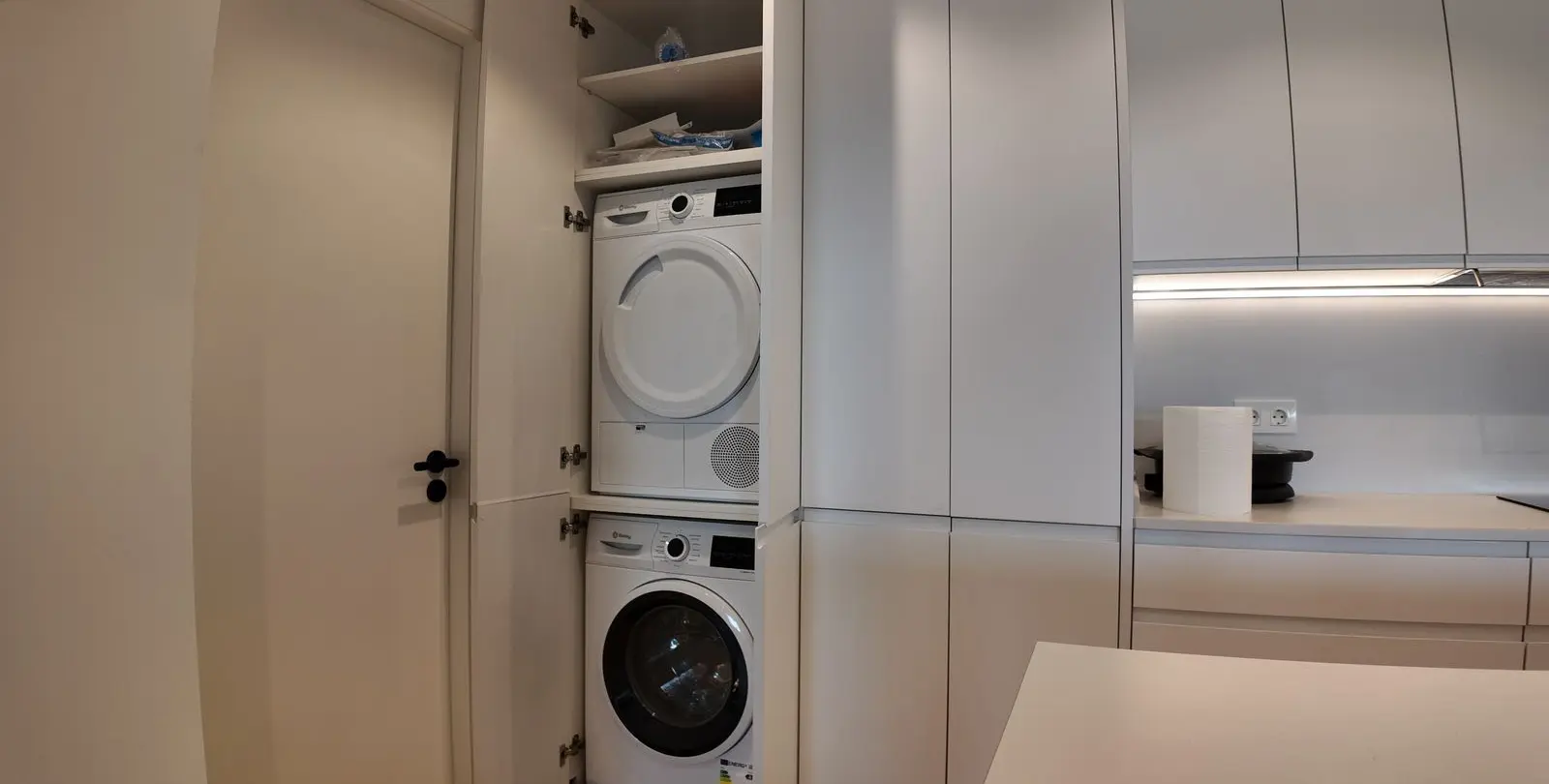Sale of middle floor apartment in San Pedro de Alcántara 8