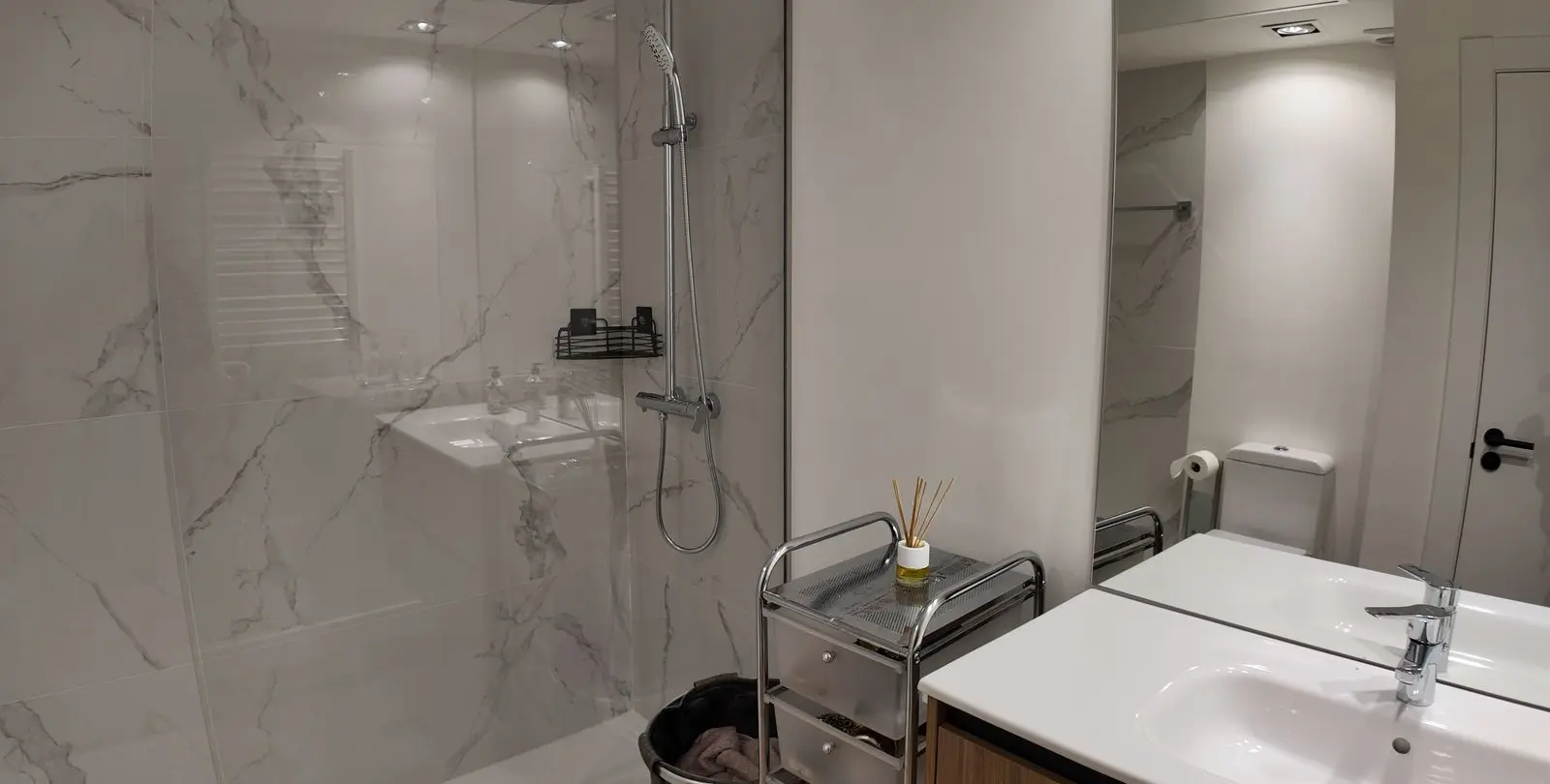 Sale of middle floor apartment in San Pedro de Alcántara 19