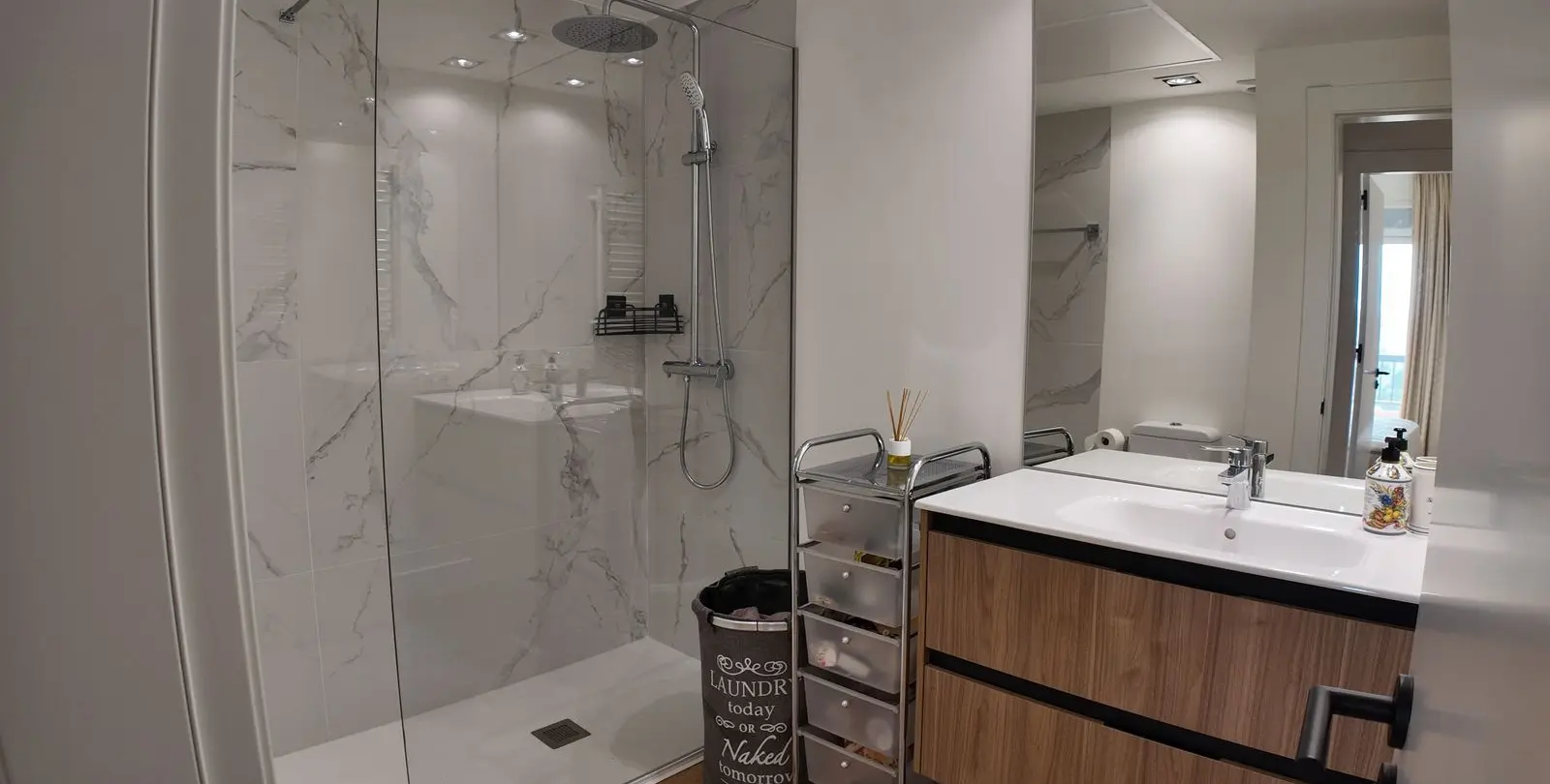Sale of middle floor apartment in San Pedro de Alcántara 22