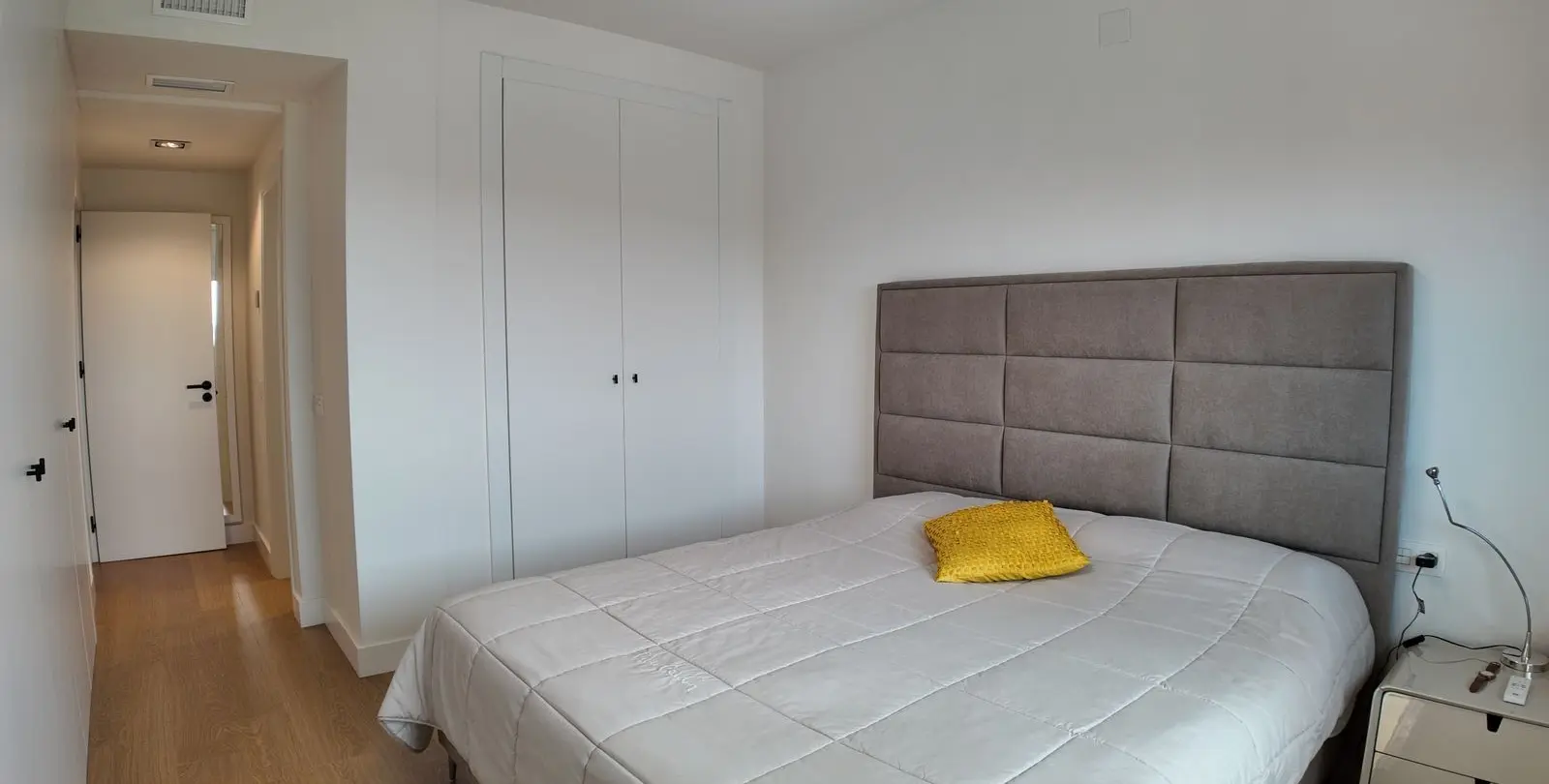 Sale of middle floor apartment in San Pedro de Alcántara 23
