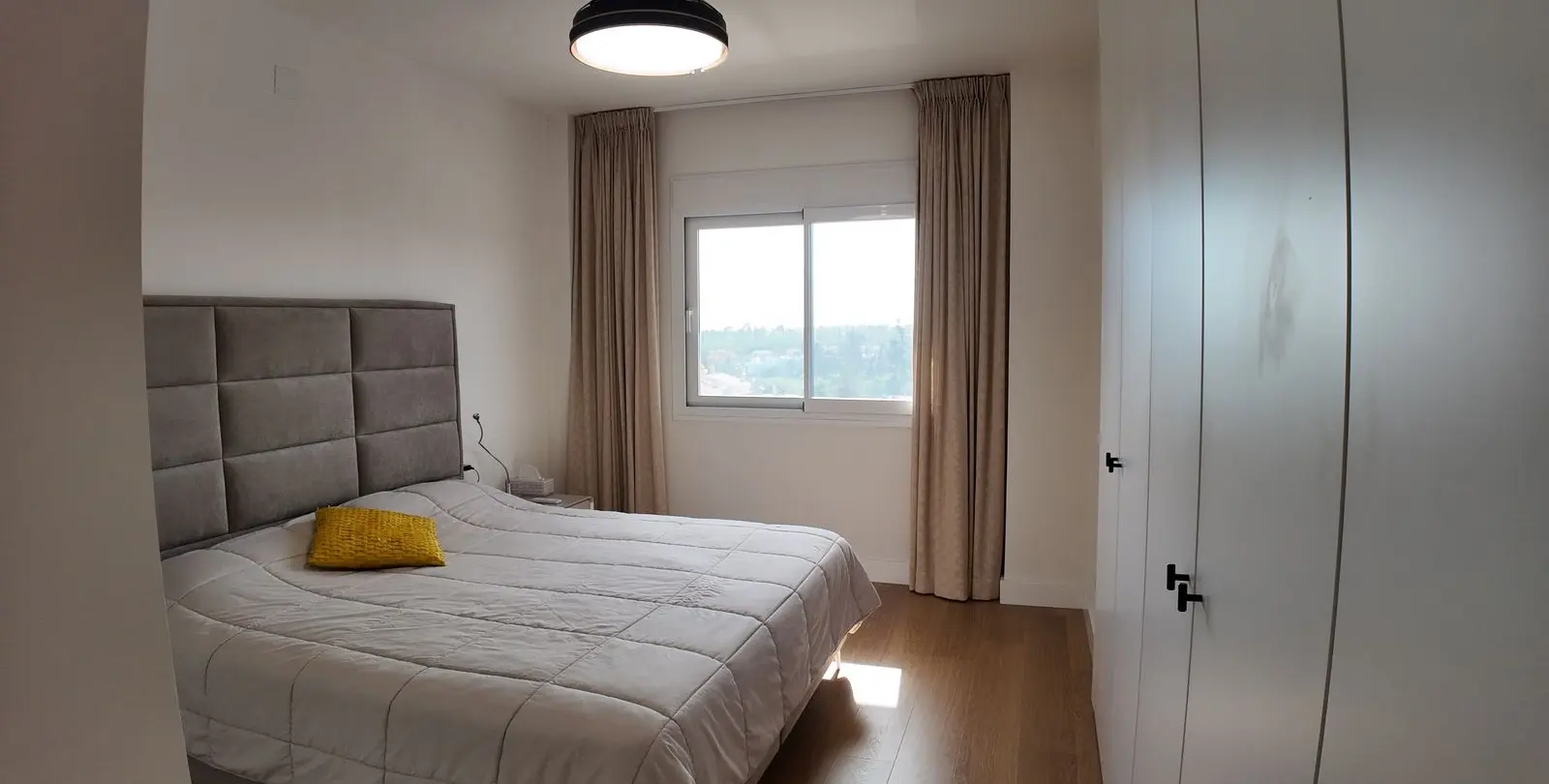 Sale of middle floor apartment in San Pedro de Alcántara 24
