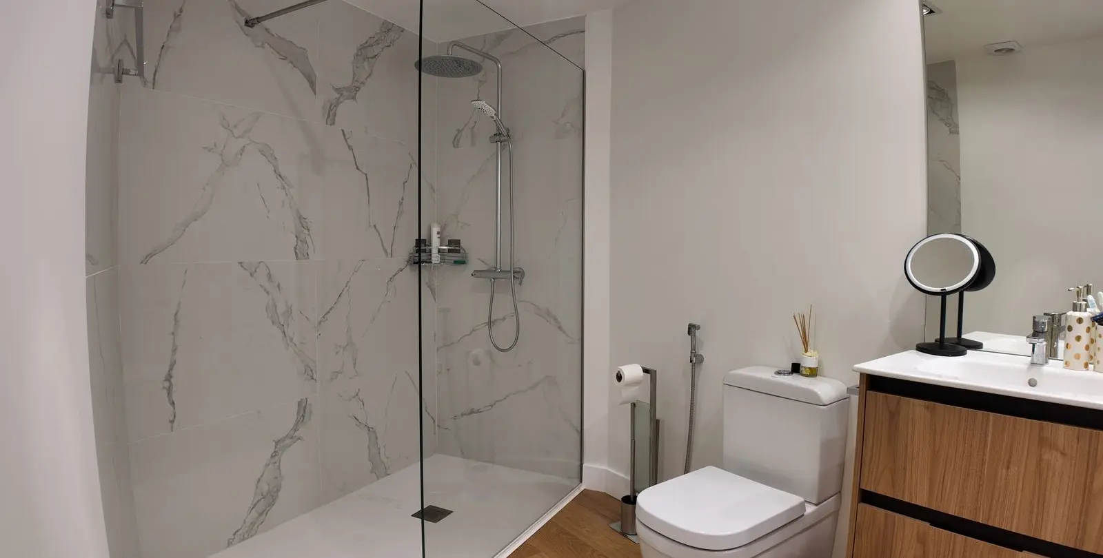 Sale of middle floor apartment in San Pedro de Alcántara 25