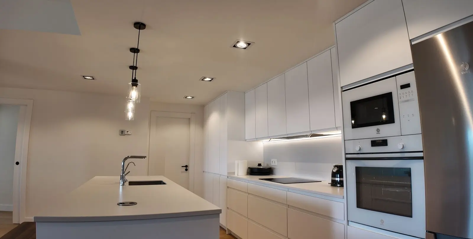 Sale of middle floor apartment in San Pedro de Alcántara 30