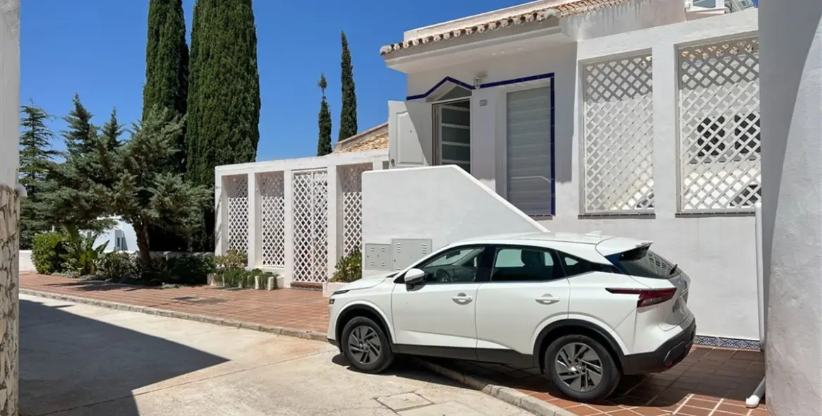 Продажа таунхауса в Calahonda 22