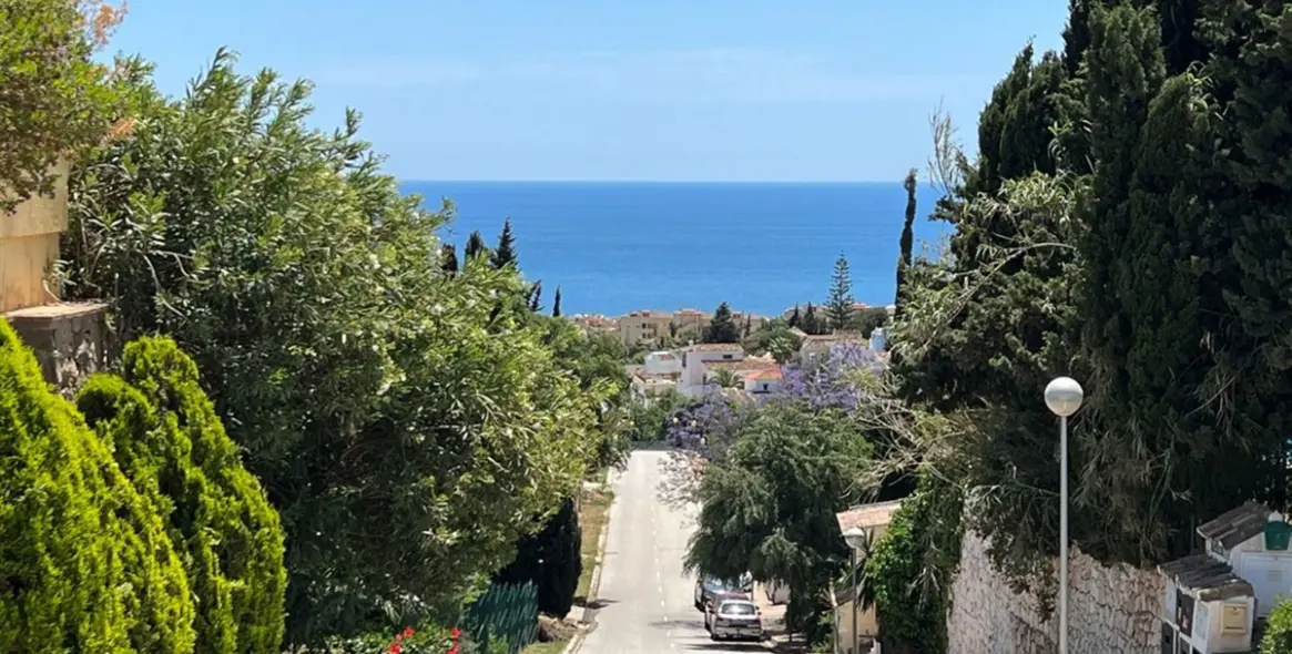 Продажа таунхауса в Calahonda 23