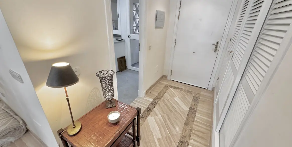 Venta de apartamento en planta baja en Elviria 4