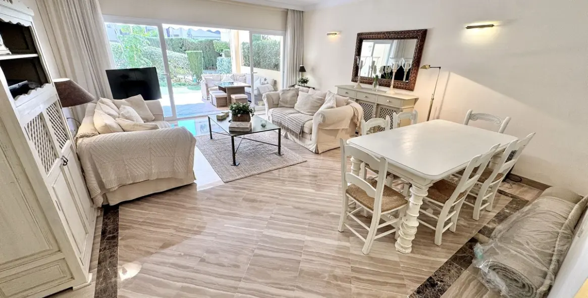 Venta de apartamento en planta baja en Elviria 5