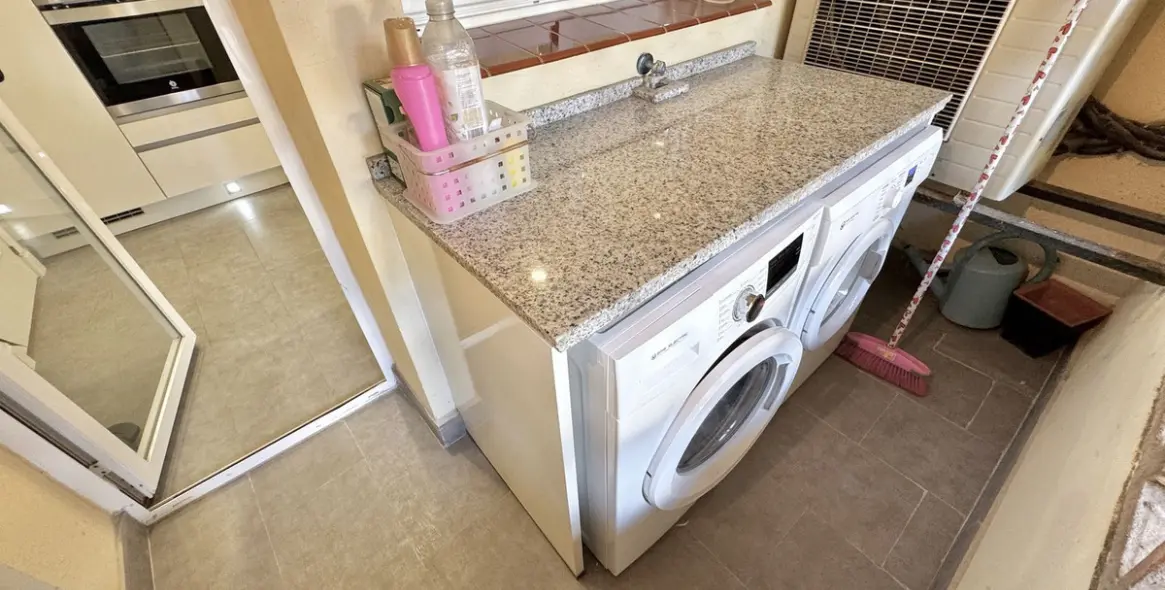 Venta de apartamento en planta baja en Elviria 10