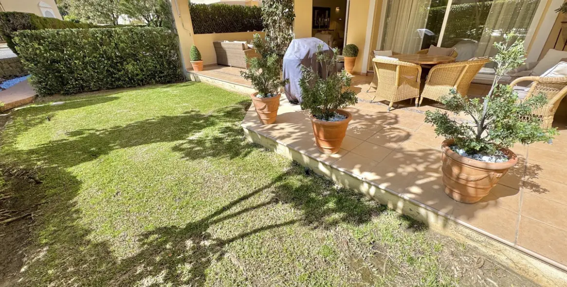 Venta de apartamento en planta baja en Elviria 21