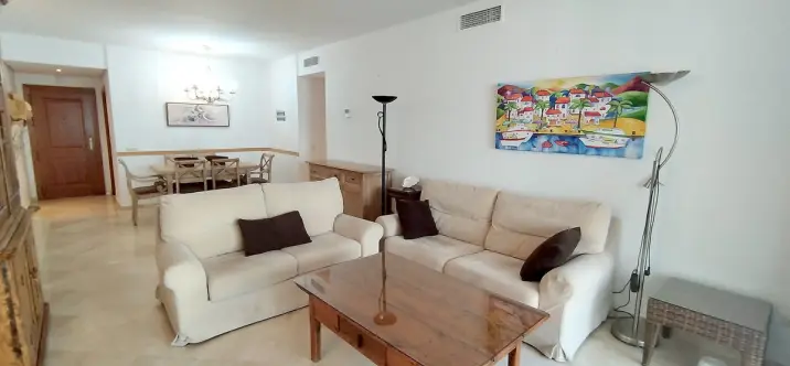 Venta de apartamento en planta media en Costalita 1
